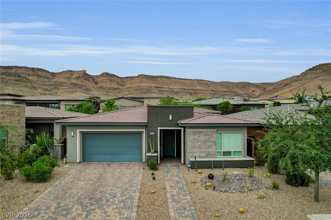 6803 Regency Crest Avenue Las Vegas NV 89148