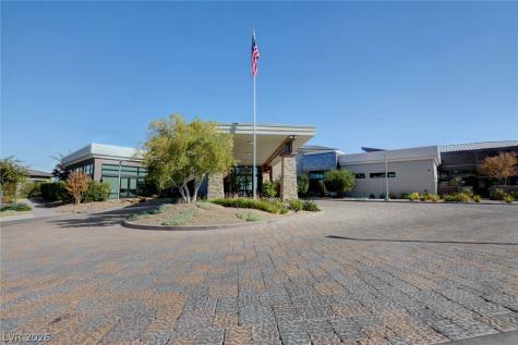 6803 Regency Crest Avenue Las Vegas NV 89148