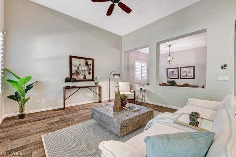 6803 Regency Crest Avenue Las Vegas NV 89148