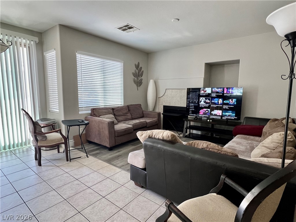 151 Short Ruff Way Las Vegas NV 89148