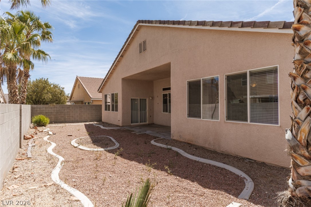 8916 Loggers Mill Avenue Las Vegas NV 89143