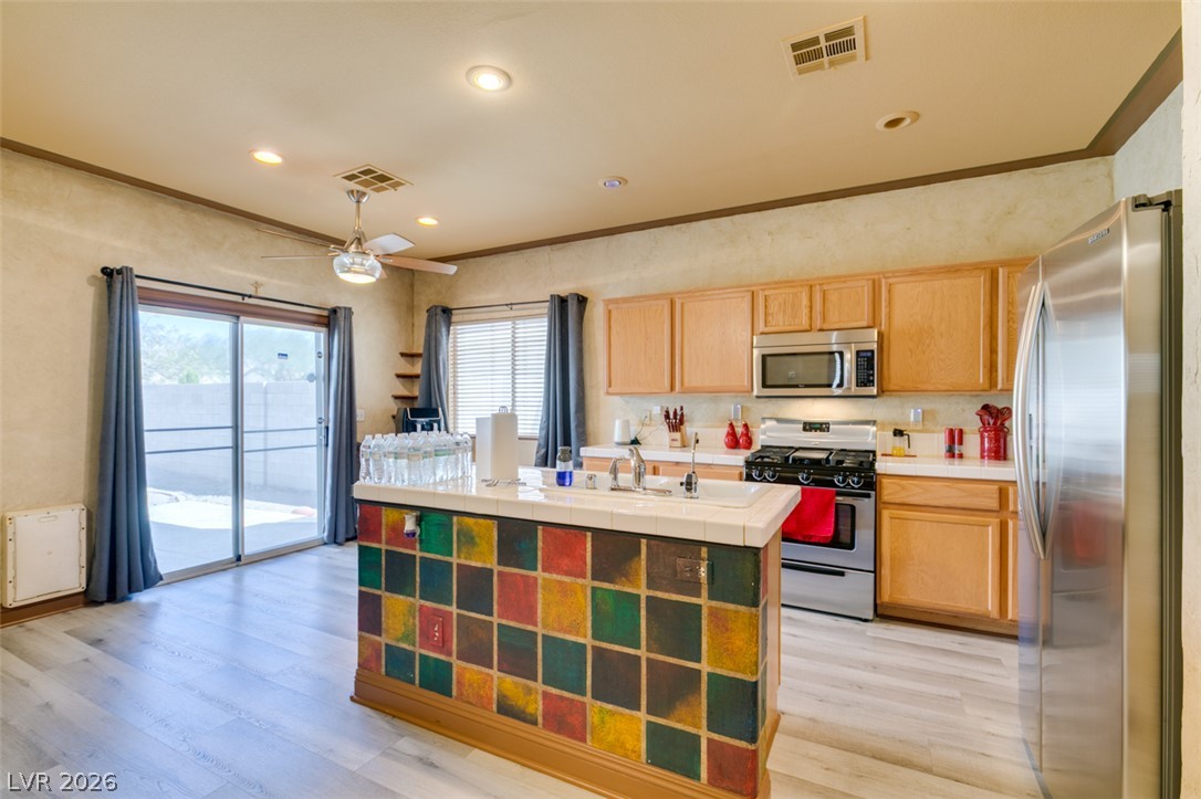 8104 Lanceleaf Avenue Las Vegas NV 89131