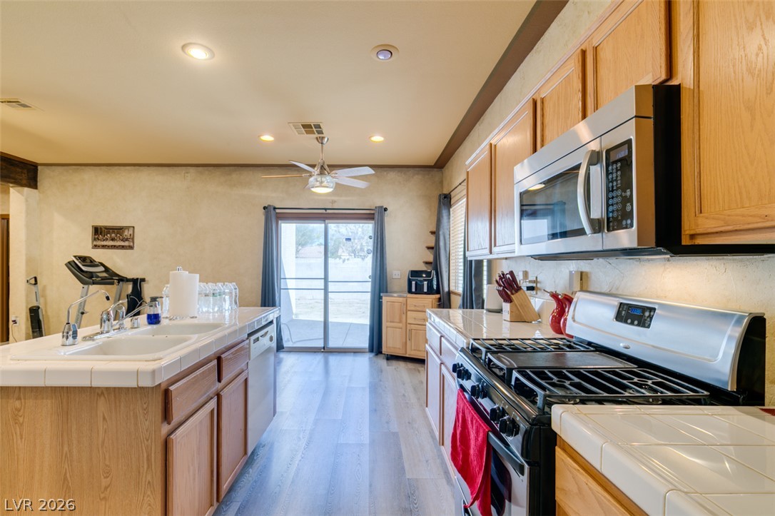 8104 Lanceleaf Avenue Las Vegas NV 89131