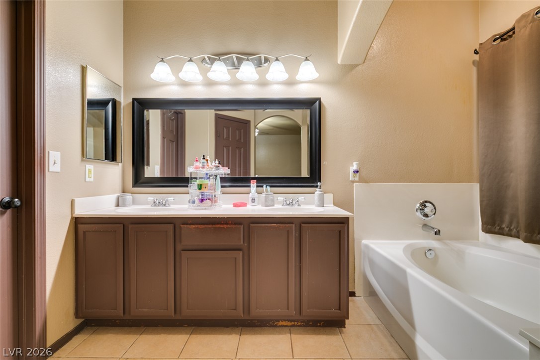 8104 Lanceleaf Avenue Las Vegas NV 89131