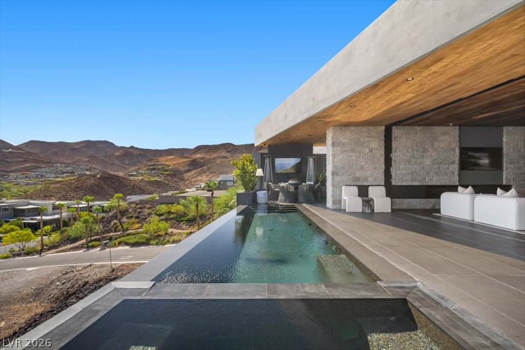 641 Dragon Peak Drive Henderson NV 89012