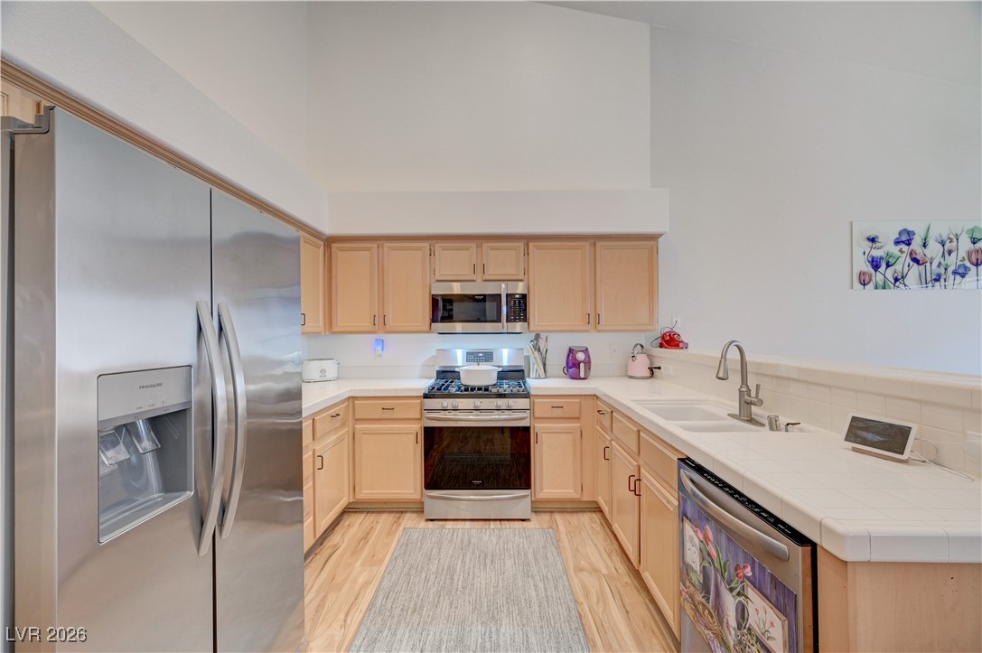 5671 Whale Watch Street Las Vegas NV 89113