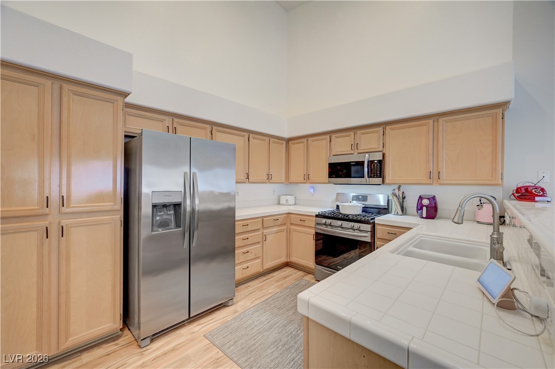 5671 Whale Watch Street Las Vegas NV 89113