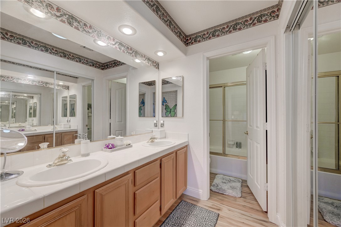 5671 Whale Watch Street Las Vegas NV 89113