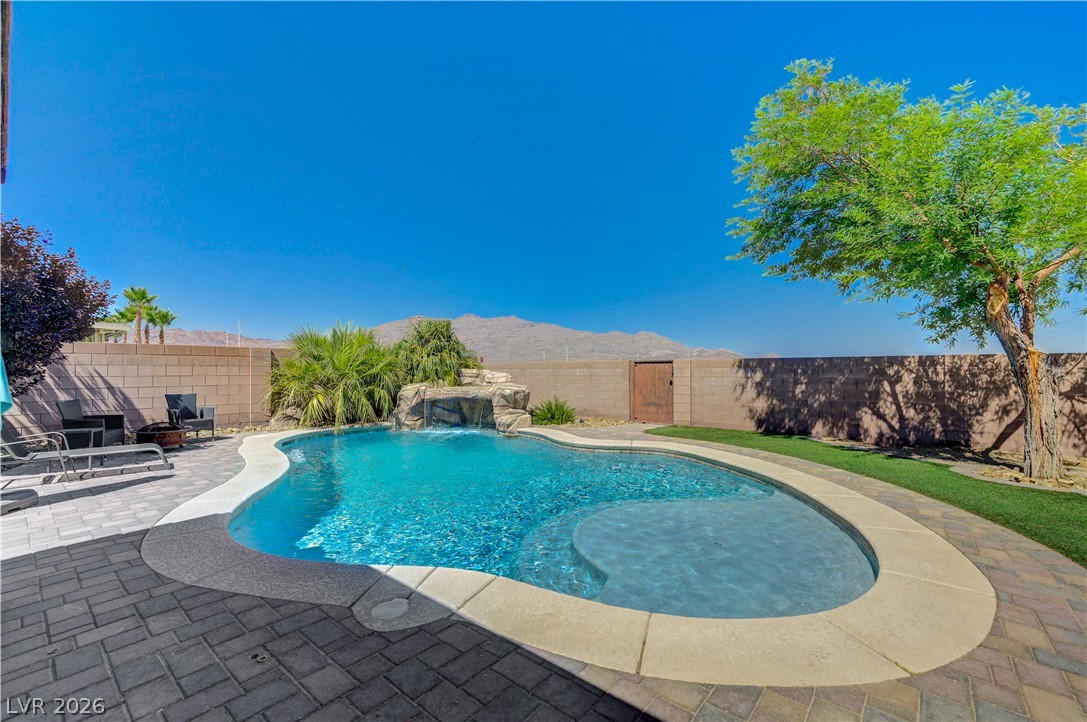 10308 Chestnut Sweet Street Las Vegas NV 89131