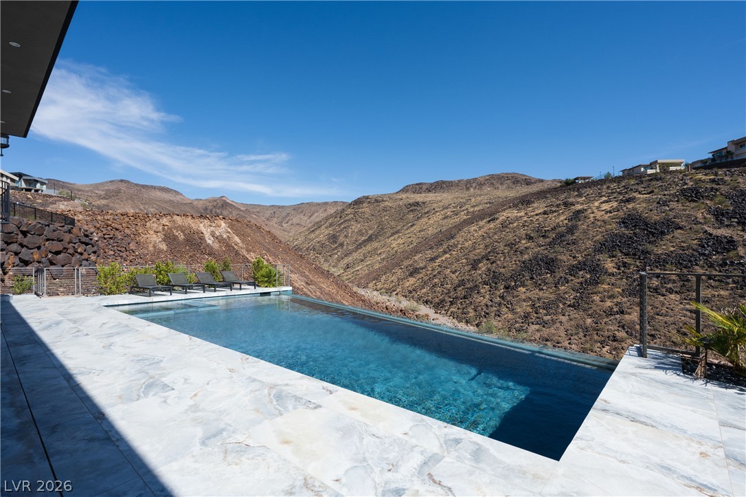 1205 Amber Rim Drive Henderson NV 89012