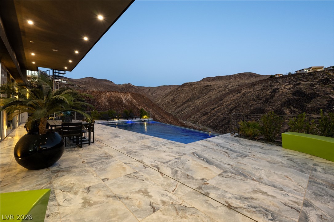 1205 Amber Rim Drive Henderson NV 89012
