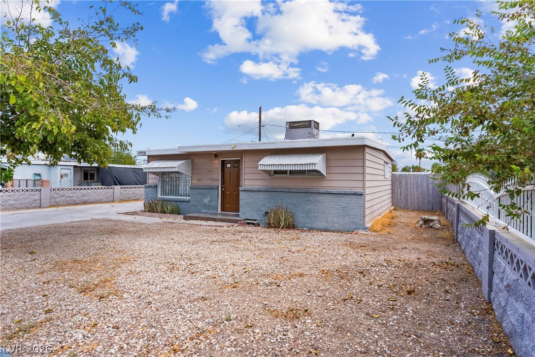 1615 Eastwood Drive Las Vegas NV 89104