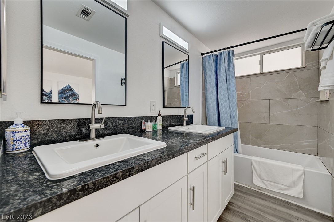 8127 Chambersberg Street Las Vegas NV 89147