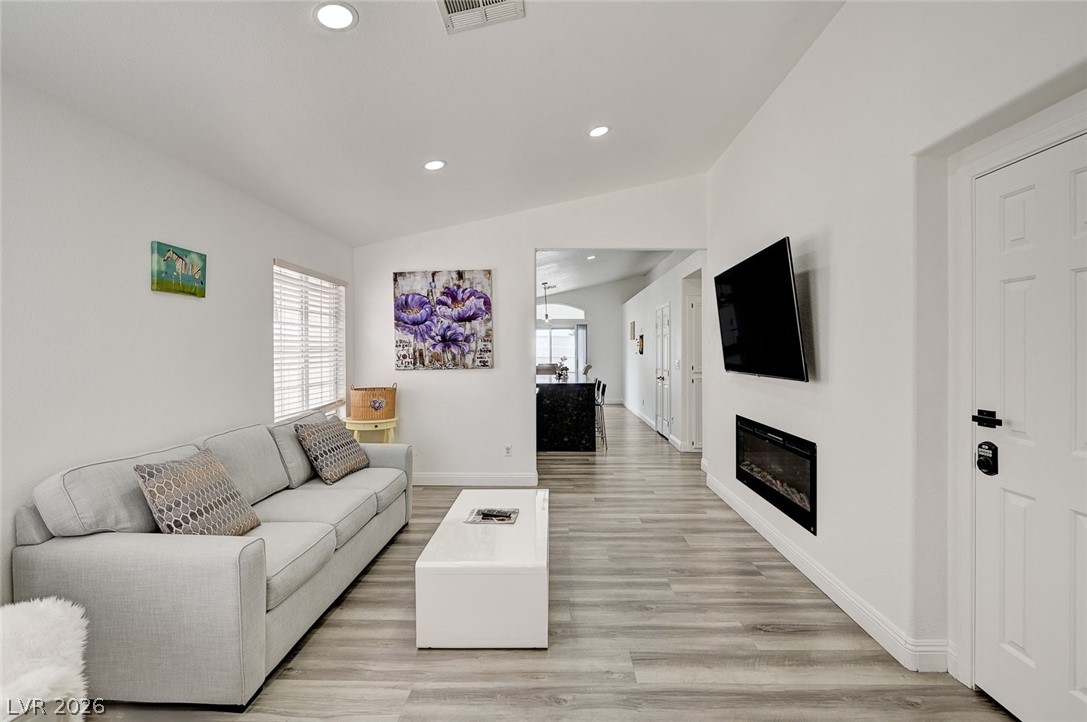 8127 Chambersberg Street Las Vegas NV 89147