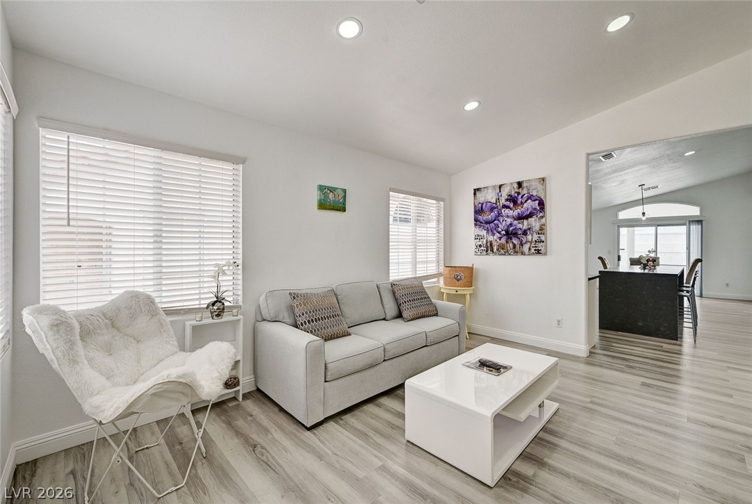 8127 Chambersberg Street Las Vegas NV 89147