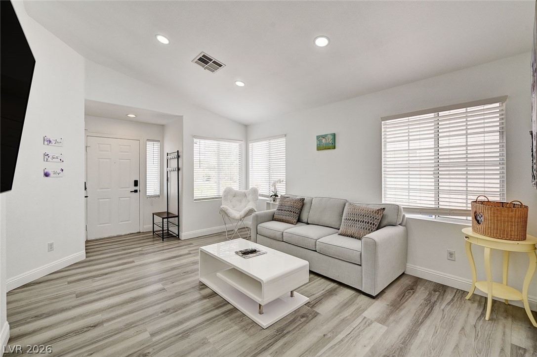 8127 Chambersberg Street Las Vegas NV 89147