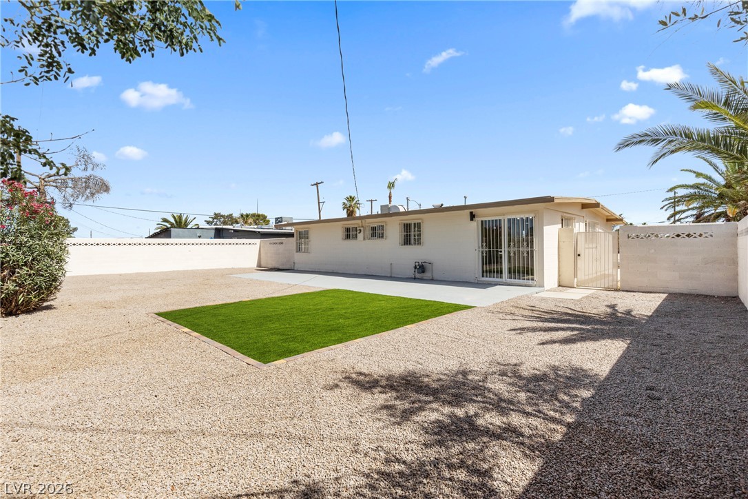 1612 Palora Avenue Las Vegas NV 89169