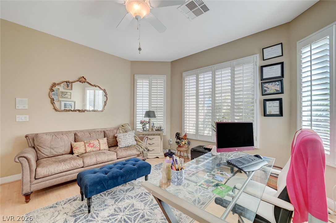 3849 Cranbrook Hill Street Las Vegas NV 89129