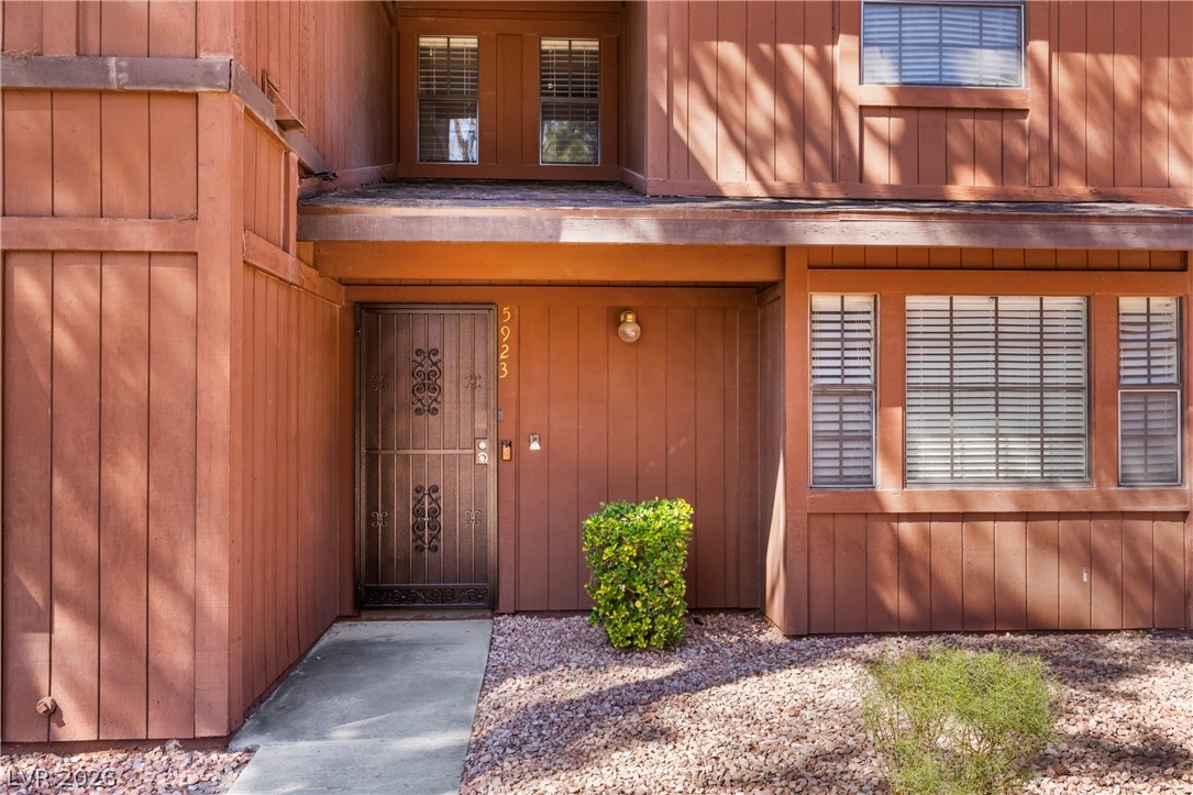 5923 Laredo Street Las Vegas NV 89146