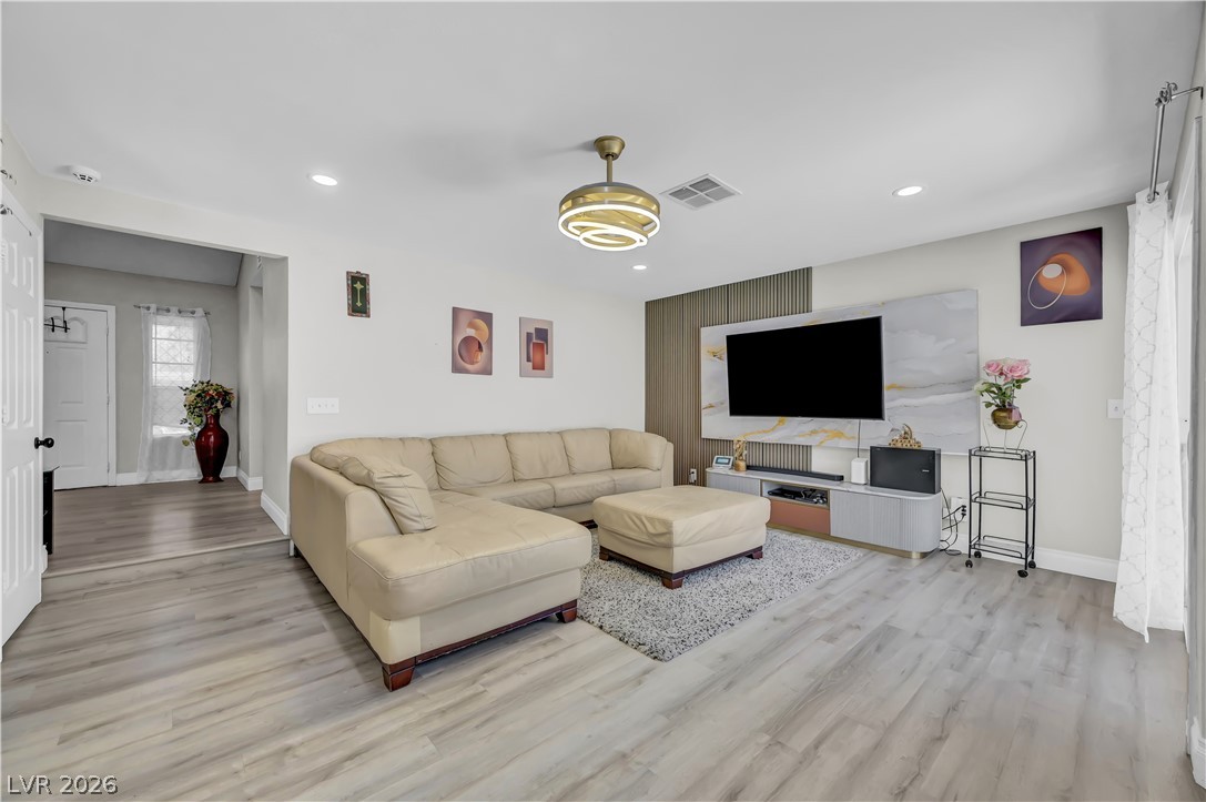 2913 Whispering Wind Drive Las Vegas NV 89117