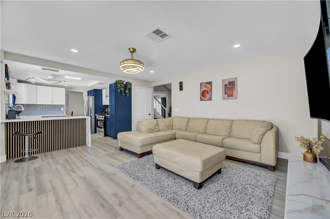2913 Whispering Wind Drive Las Vegas NV 89117
