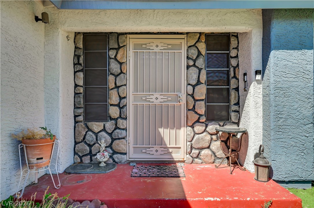 2913 Whispering Wind Drive Las Vegas NV 89117