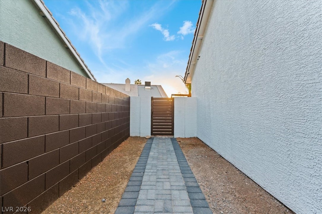 4818 Carefree Drive Las Vegas NV 89122