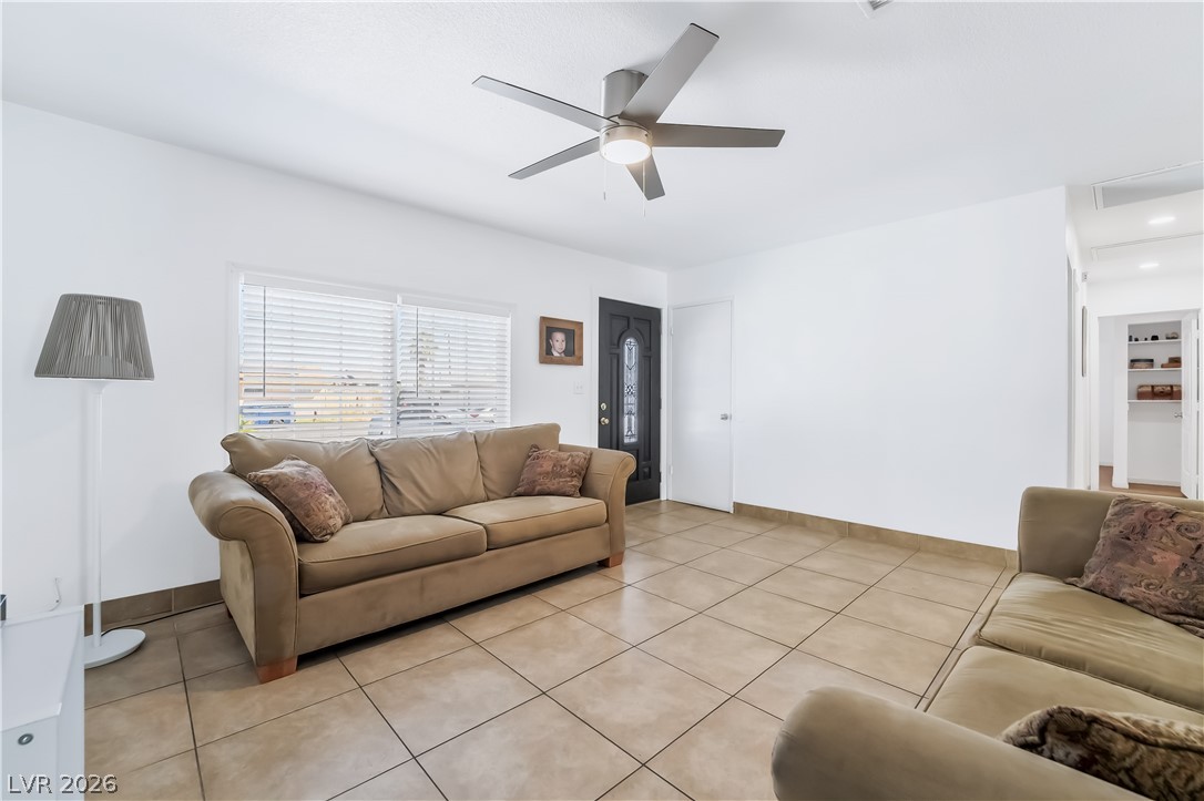 4971 Orinda Circle Las Vegas NV 89120