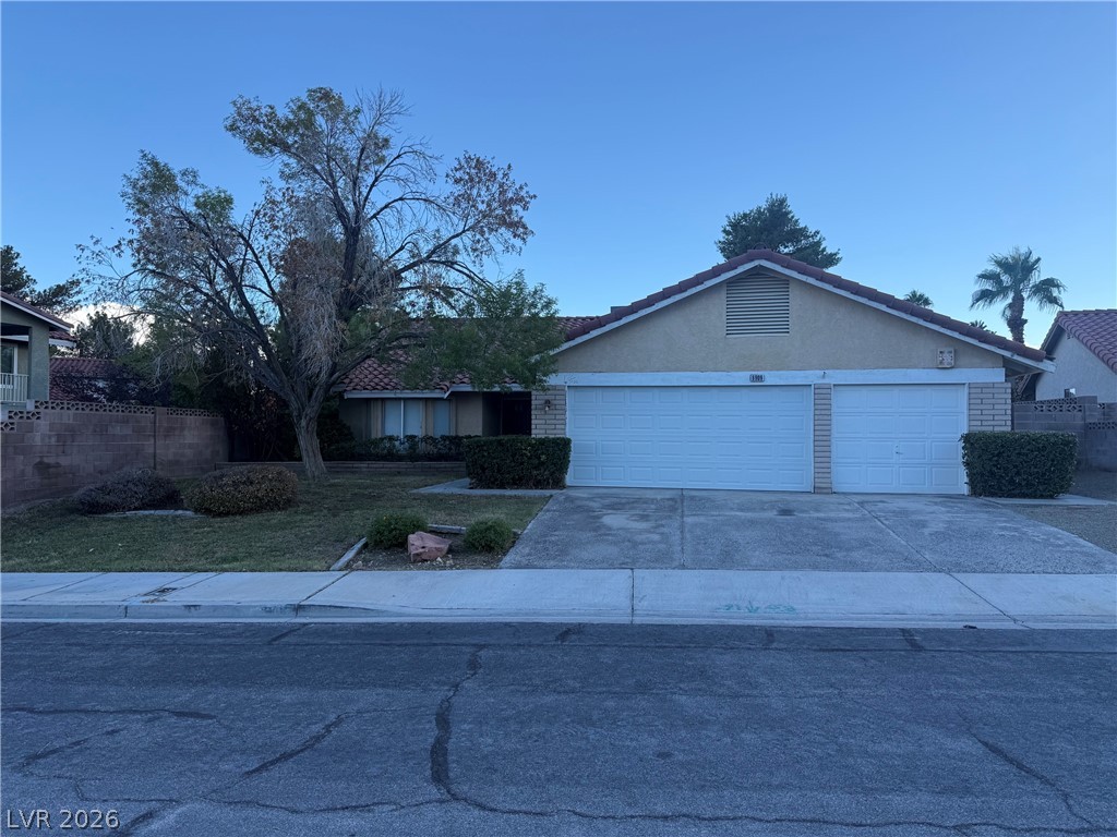 8909 Silvagni Drive Las Vegas NV 89117