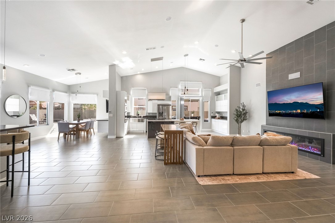 8867 Las Montanas Avenue Las Vegas NV 89147