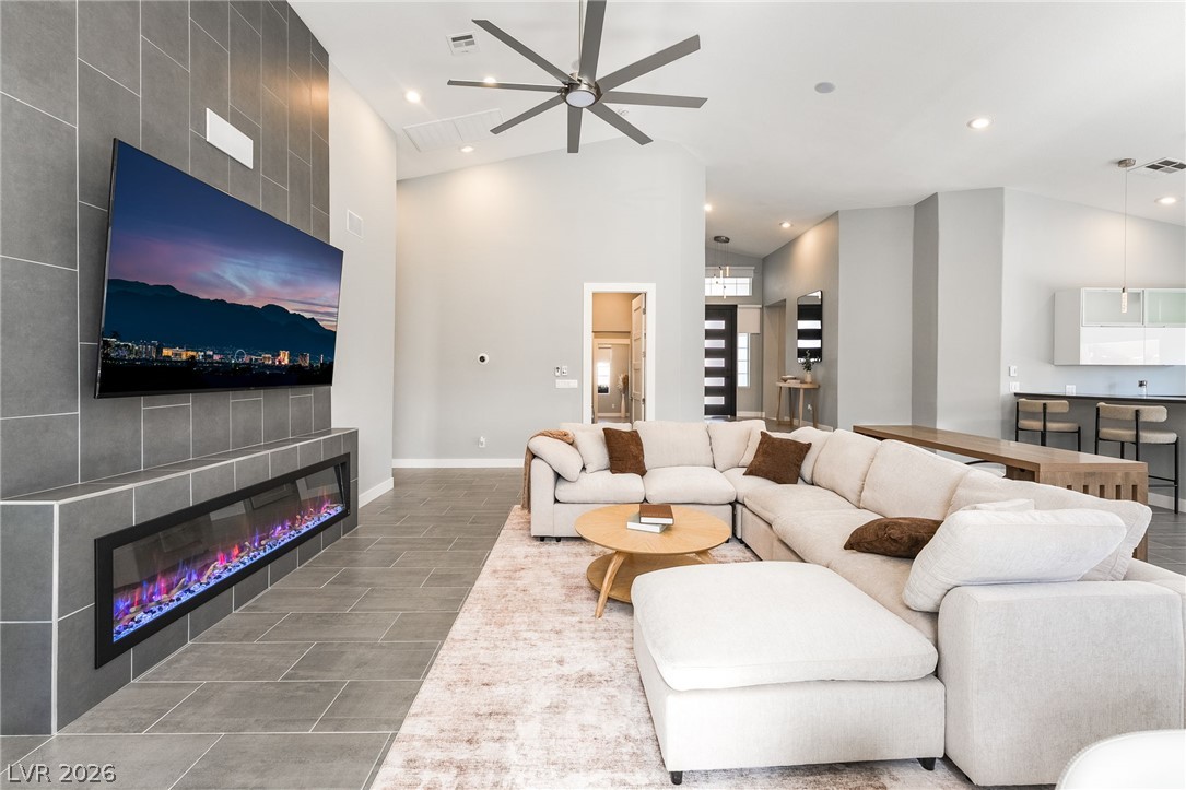 8867 Las Montanas Avenue Las Vegas NV 89147