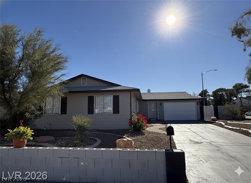 6489 Bugbee Avenue Las Vegas NV 89103