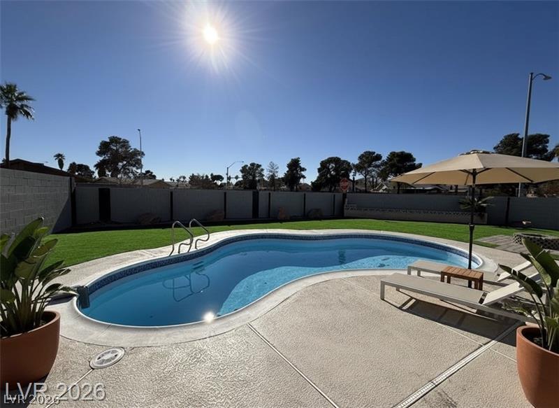 6489 Bugbee Avenue Las Vegas NV 89103