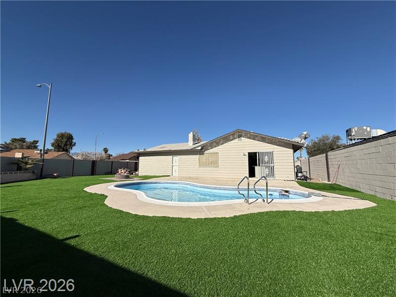 6489 Bugbee Avenue Las Vegas NV 89103