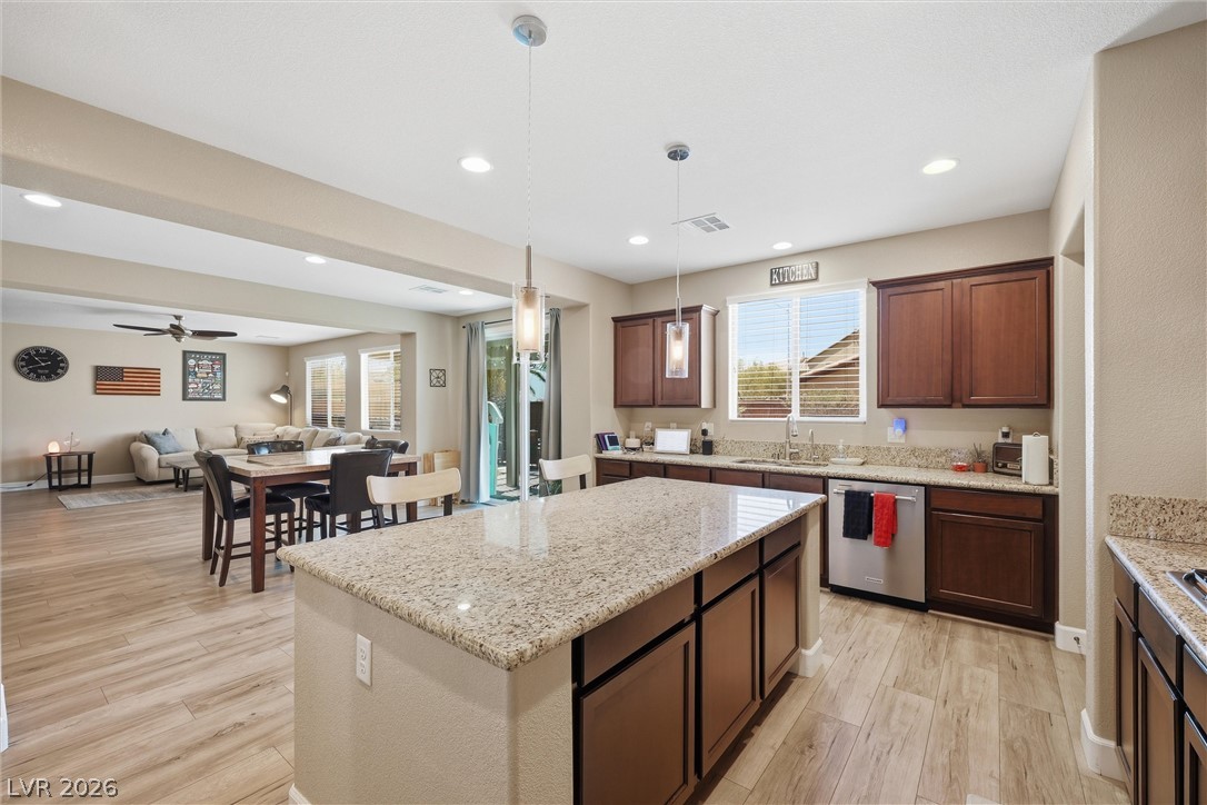 1633 Luna Vista Place North Las Vegas NV 89084