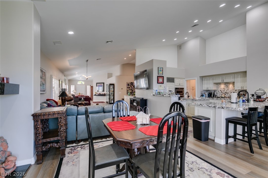 2016 Bay Hill Drive Las Vegas NV 89117