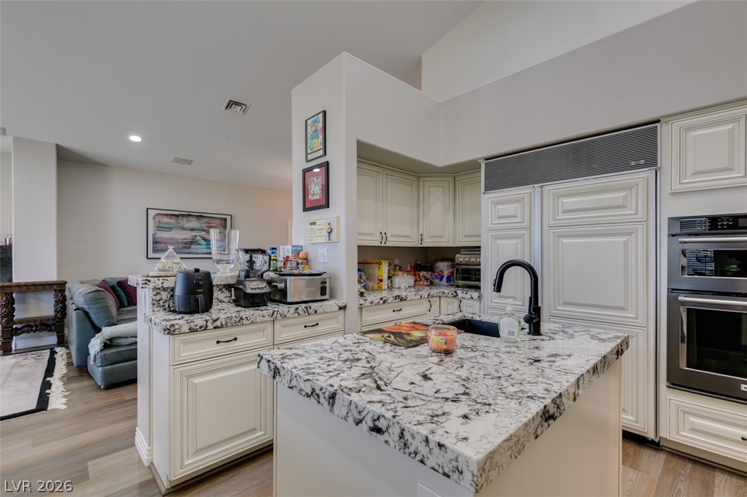 2016 Bay Hill Drive Las Vegas NV 89117