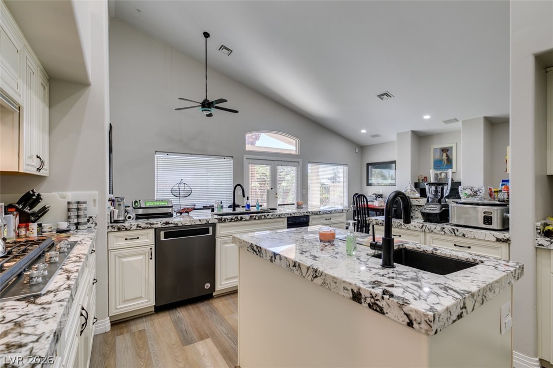 2016 Bay Hill Drive Las Vegas NV 89117