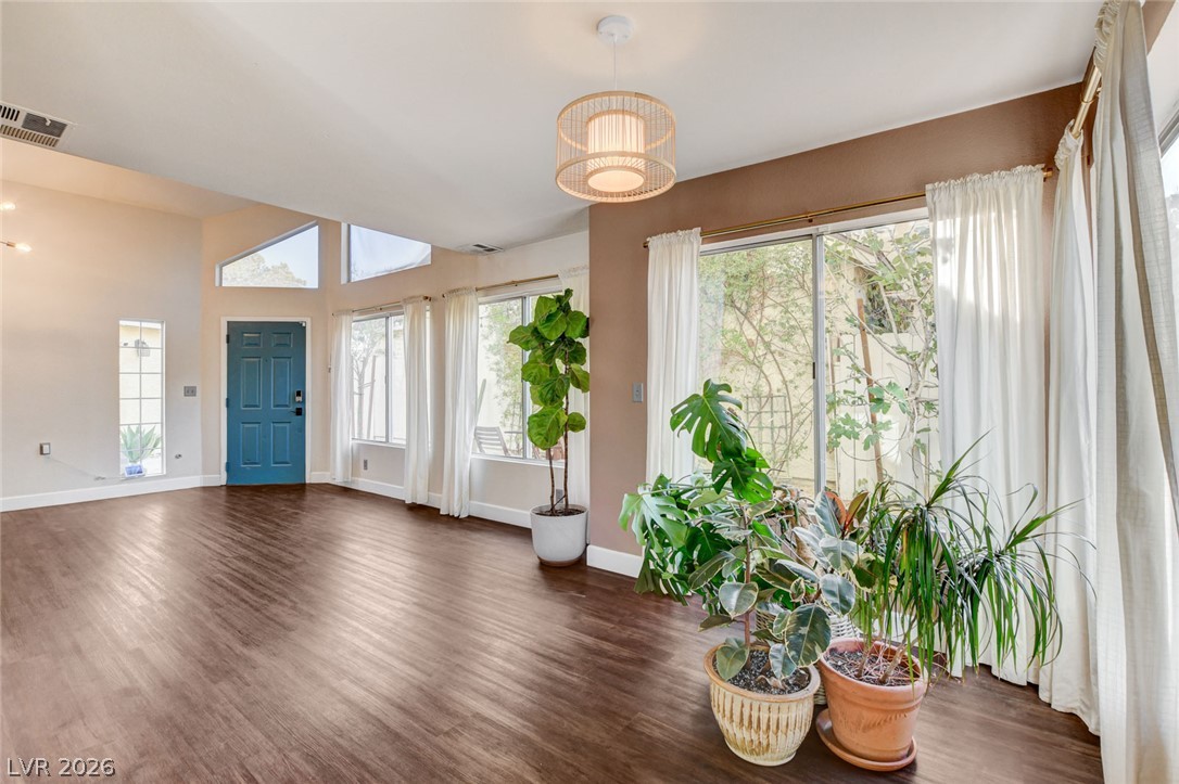 6568 Lombard Drive Las Vegas NV 89108
