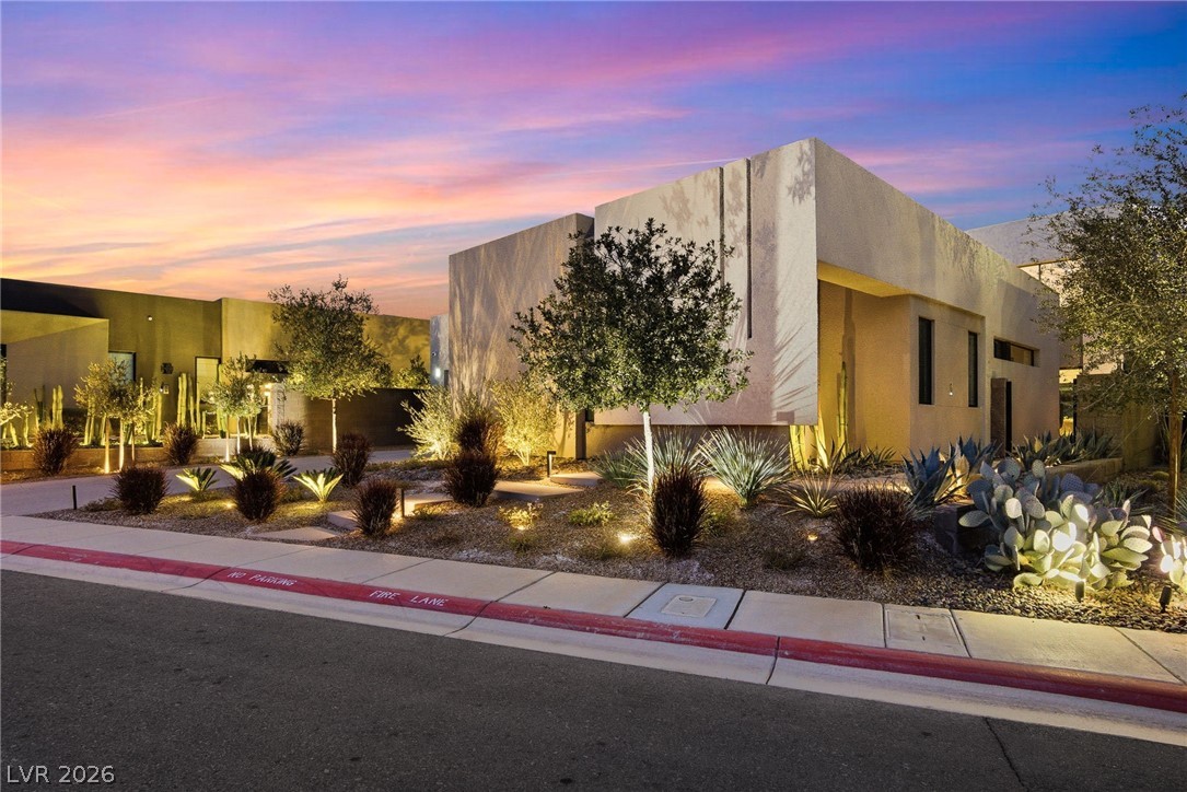 16 Canyon Shores Place Henderson NV 89011