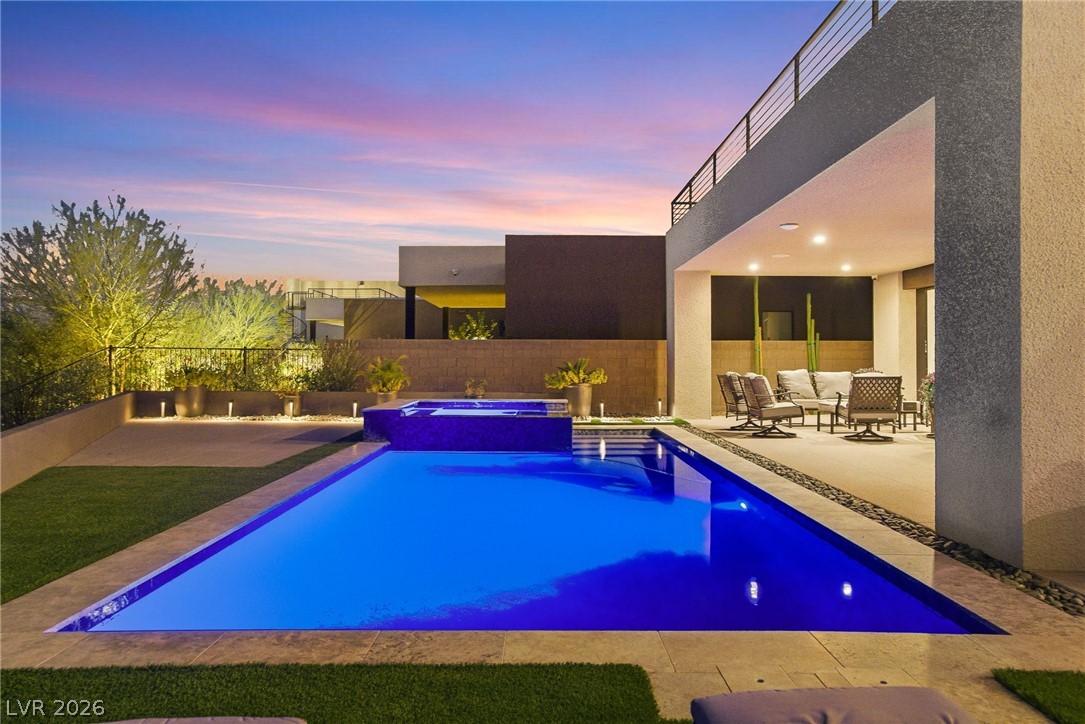 16 Canyon Shores Place Henderson NV 89011