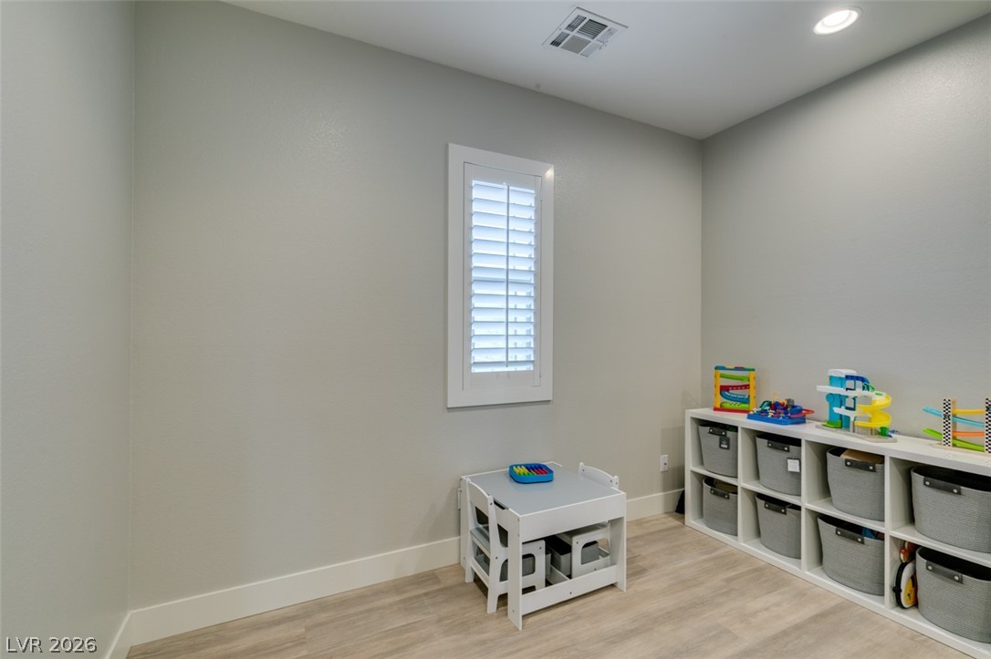 3829 Hawkeye Falls Avenue North Las Vegas NV 89085