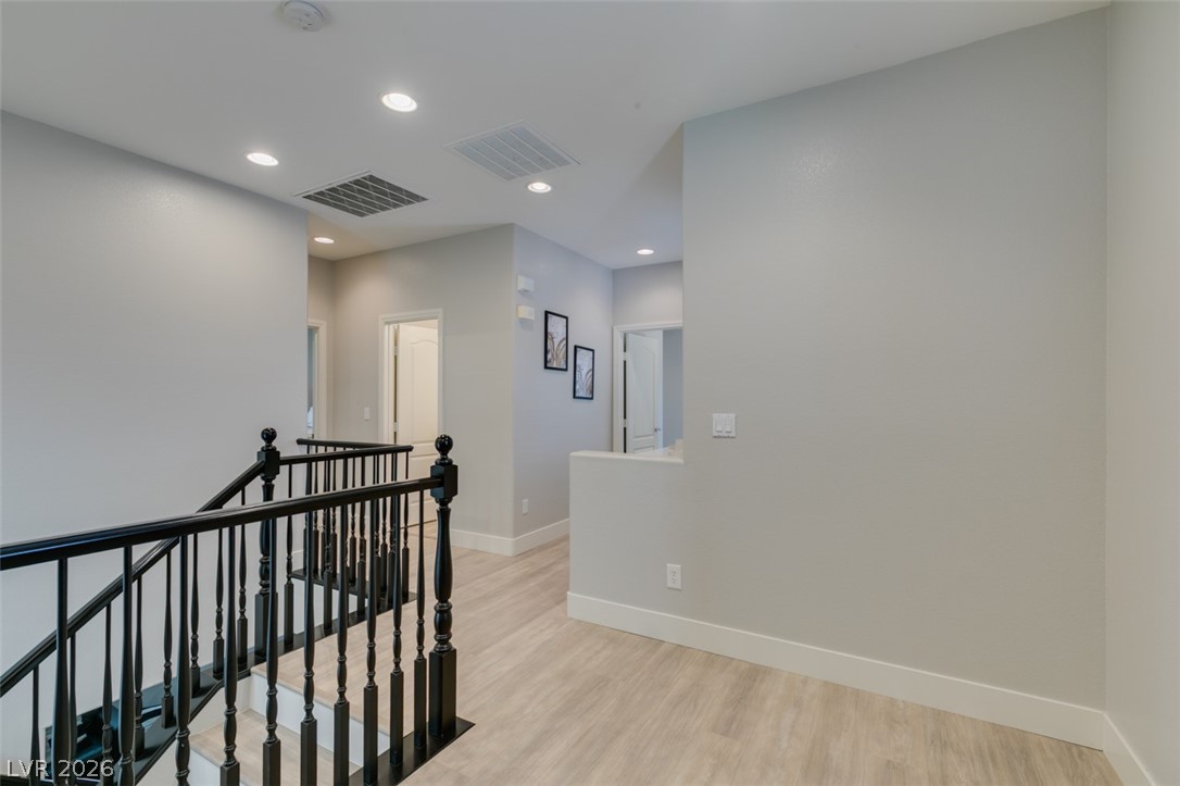 3829 Hawkeye Falls Avenue North Las Vegas NV 89085