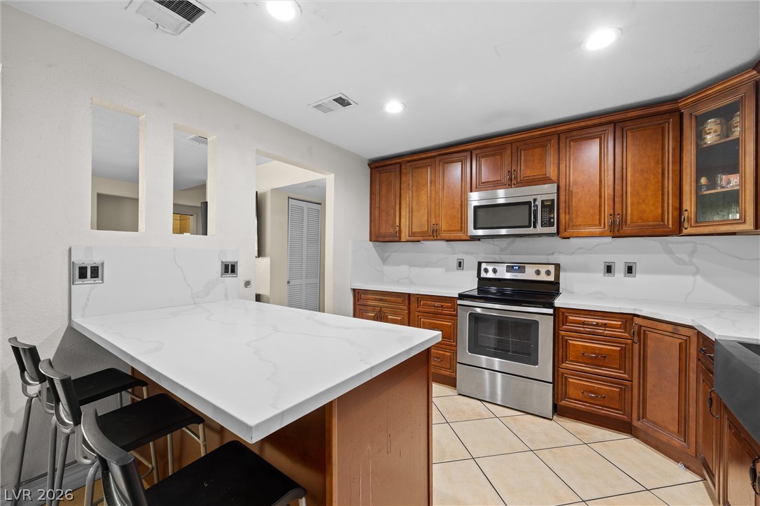 5017 Village Drive Las Vegas NV 89142
