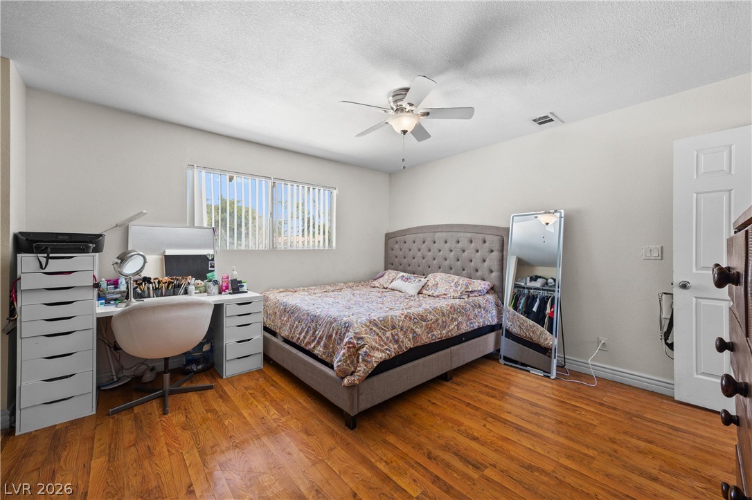 5017 Village Drive Las Vegas NV 89142
