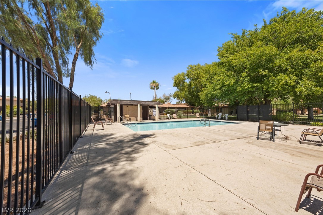 5017 Village Drive Las Vegas NV 89142