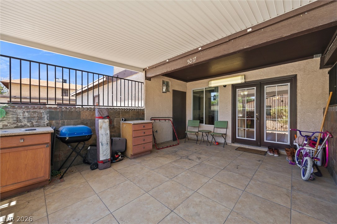 5017 Village Drive Las Vegas NV 89142