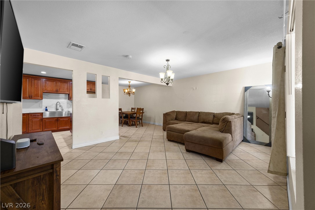 5017 Village Drive Las Vegas NV 89142