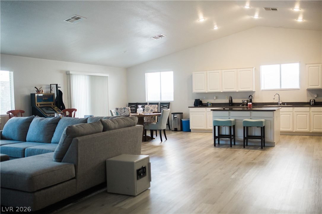 517 Pearberry Avenue Las Vegas NV 89183