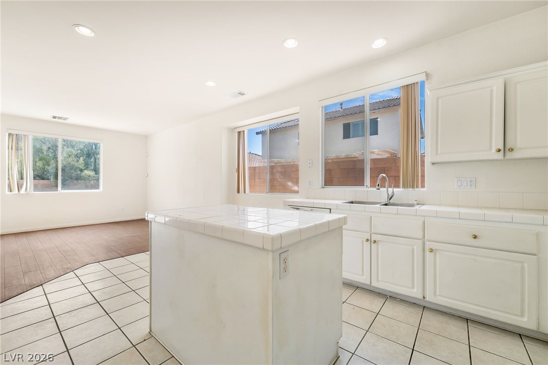 8251 Shell Beach Court Las Vegas NV 89117